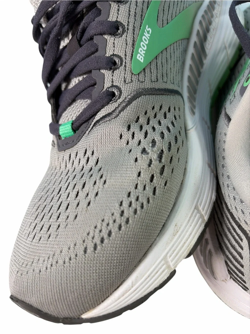 Brooks Ariel 20 Running Shoes Women Size 8.5 Gray Green Comfort Cushion Sneakers